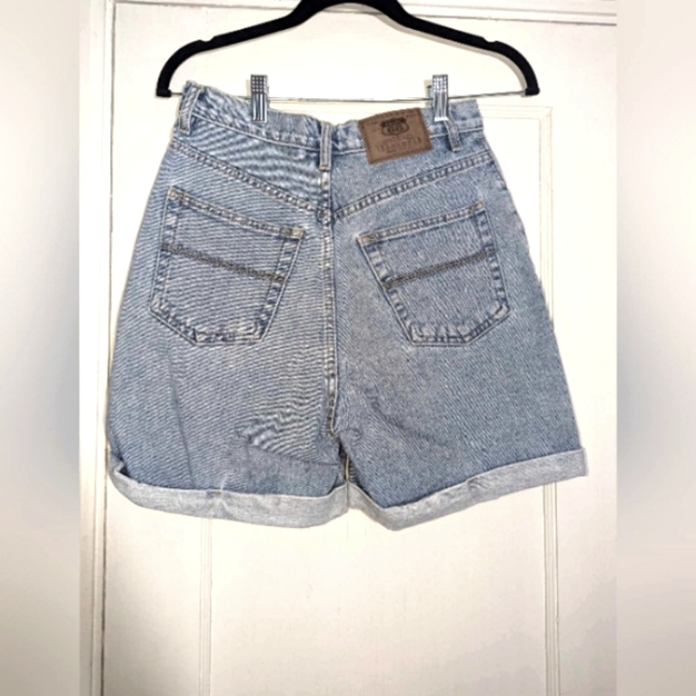 Vintage lightwash Route 66 high-waisted denim shorts